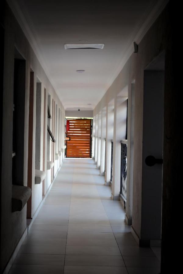 El Infinito Lifestyle Kempton Park Exterior foto