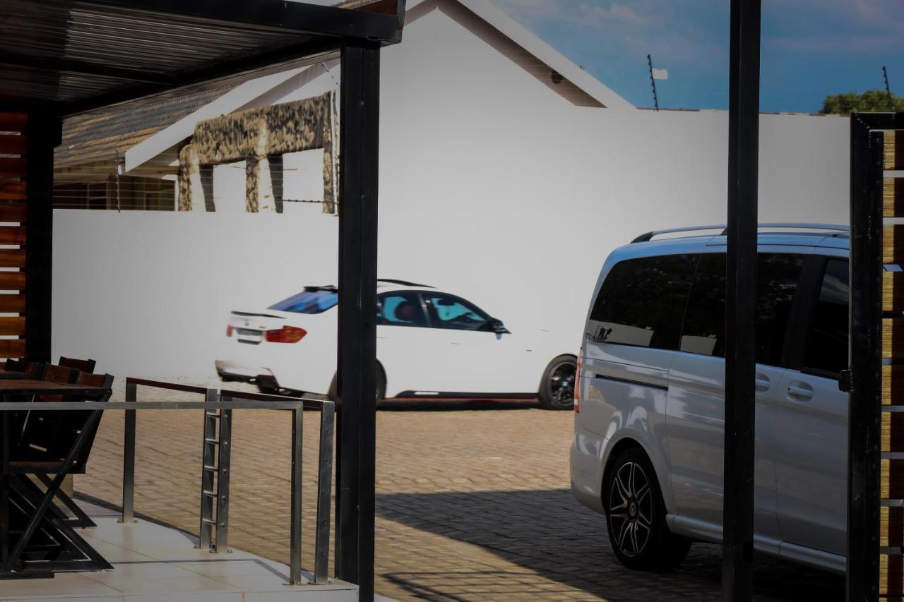 El Infinito Lifestyle Kempton Park Exterior foto
