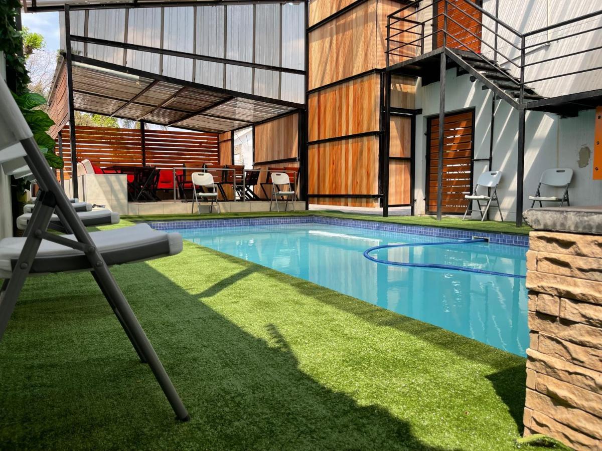 El Infinito Lifestyle Kempton Park Exterior foto